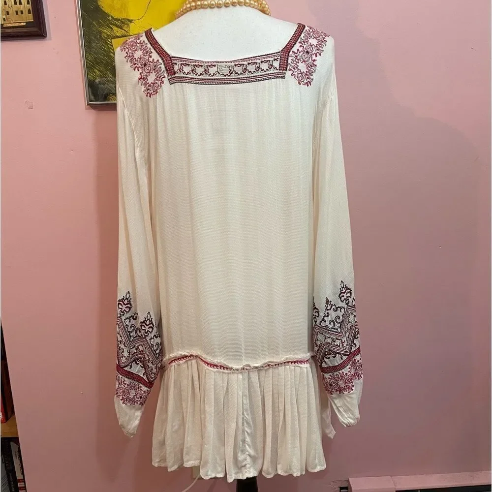 💥Host Pick!💥 NWT Free People Wild One Embroidered Ivory Peasant Mini Dress